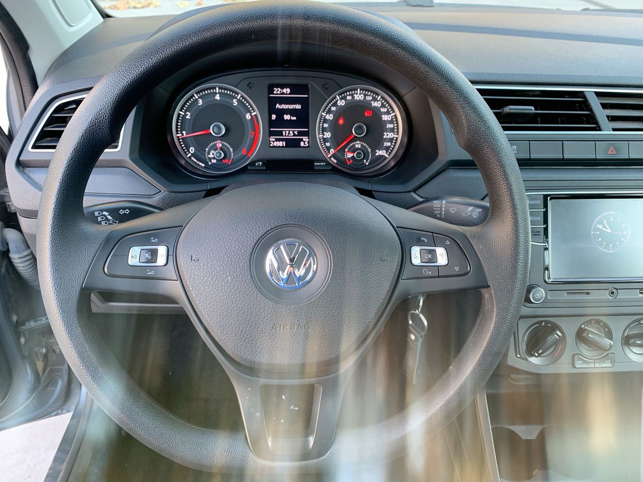 VOLKSWAGEN - 21