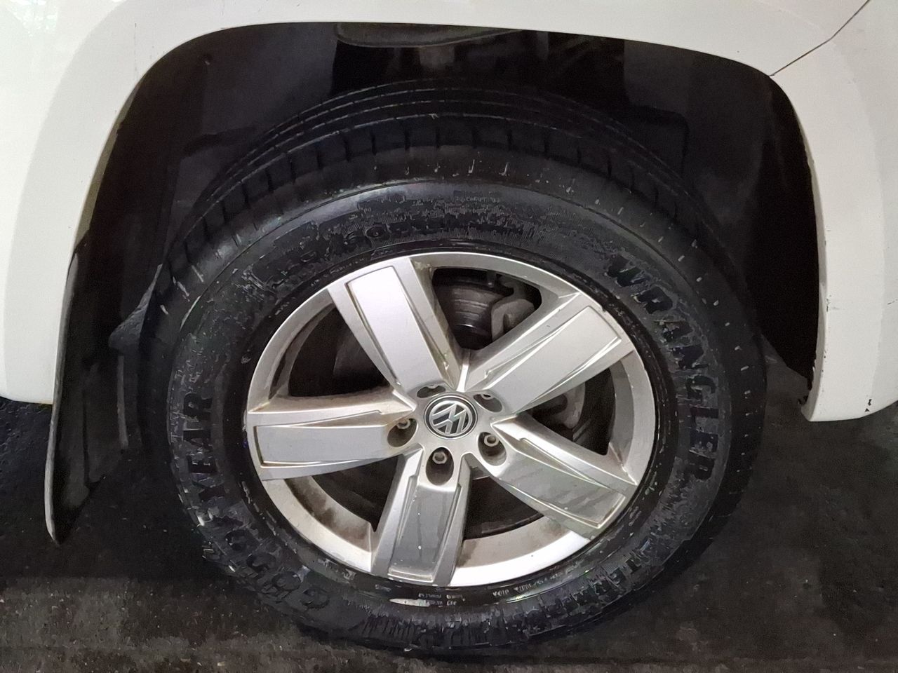 Volkswagen Amarok — foto 10 de 25