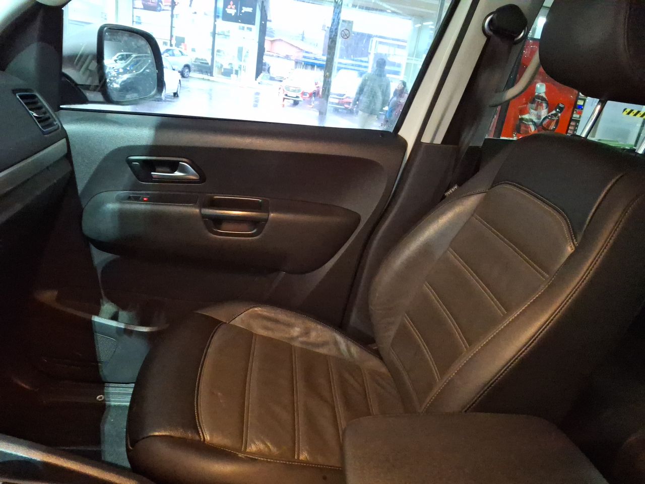Volkswagen Amarok — foto 24 de 25