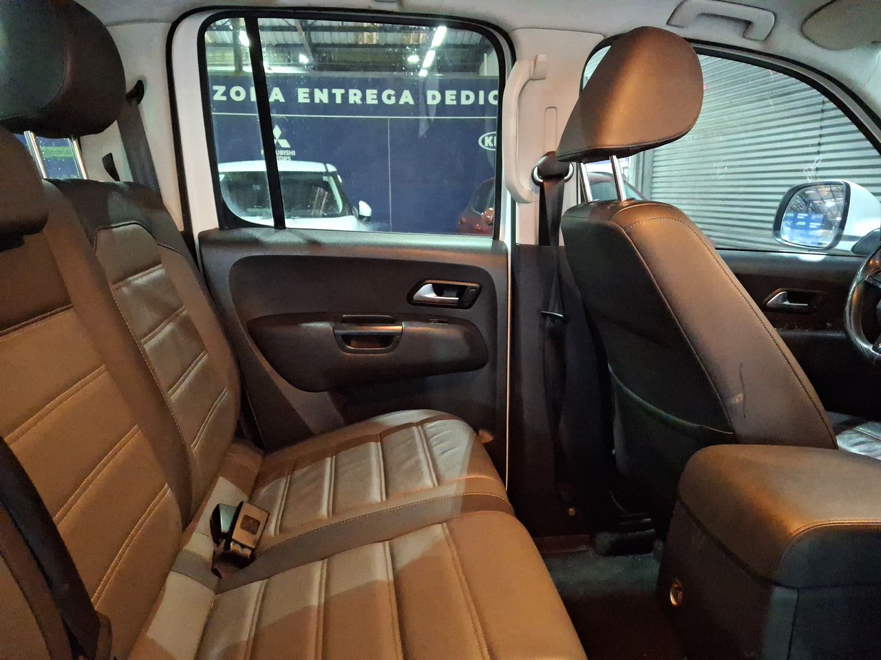 Volkswagen Amarok — foto 8 de 25
