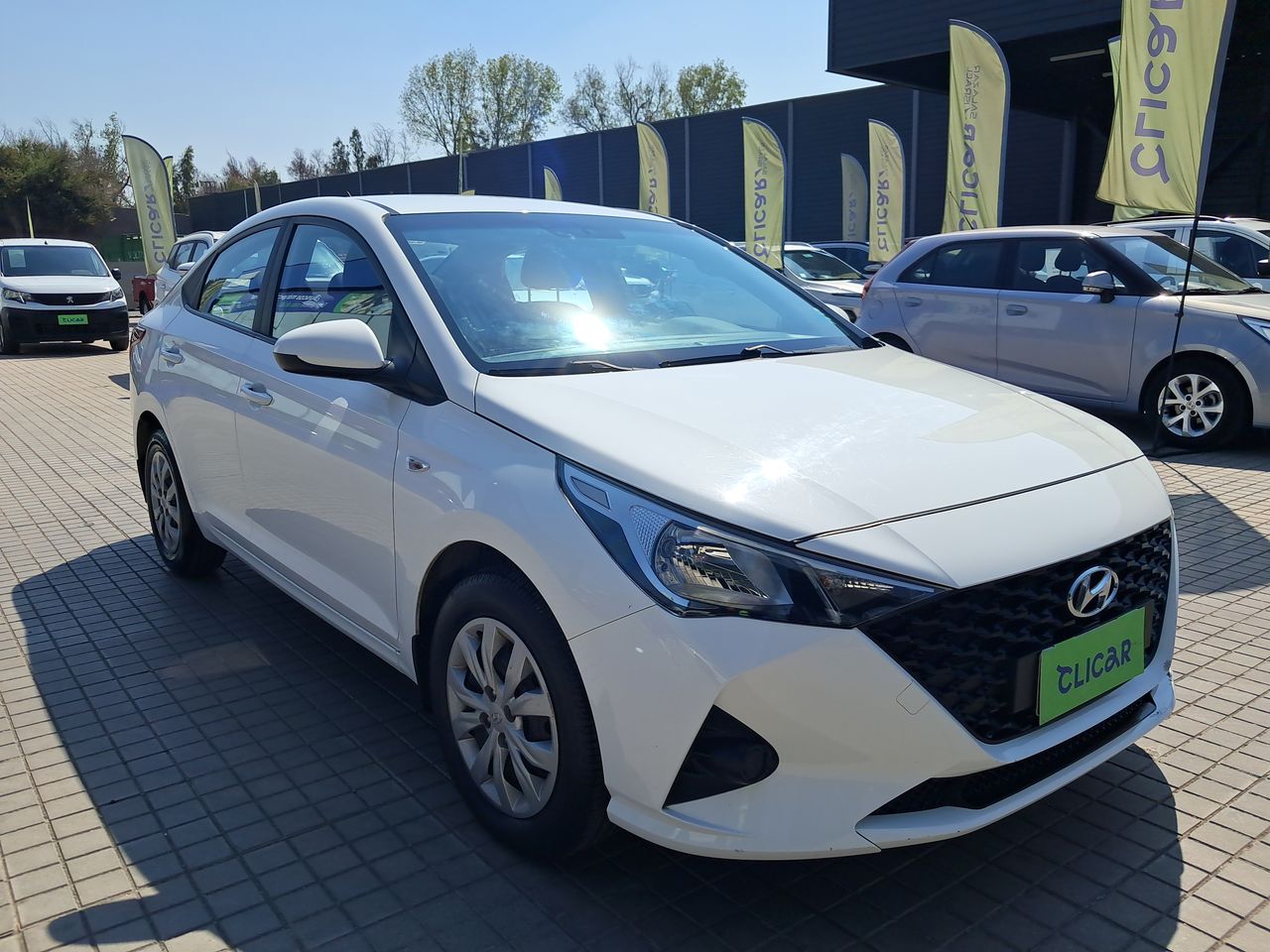 HYUNDAI - 1