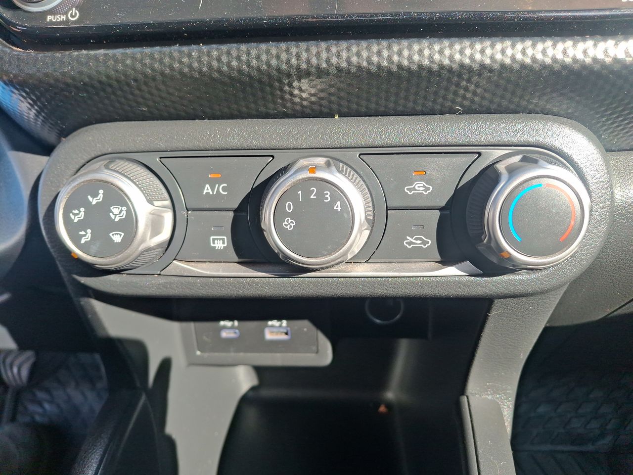 NISSAN - 20