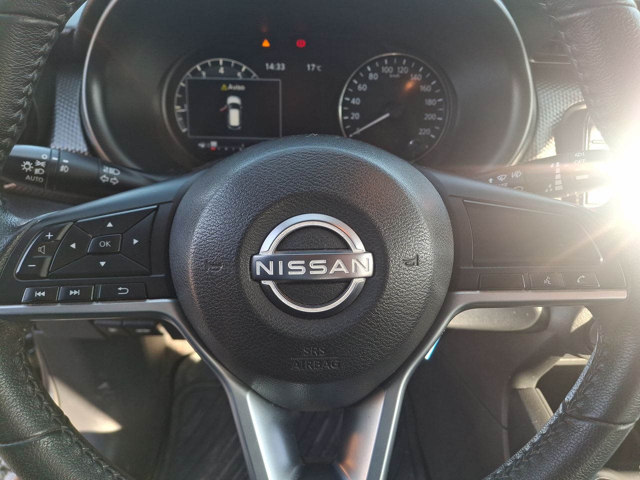 NISSAN - 16