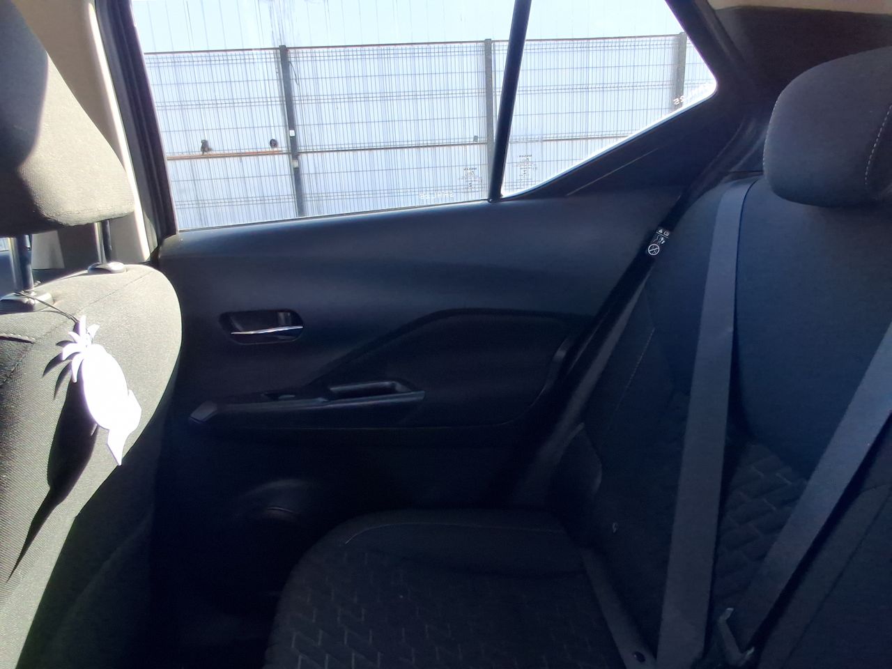 NISSAN - 4