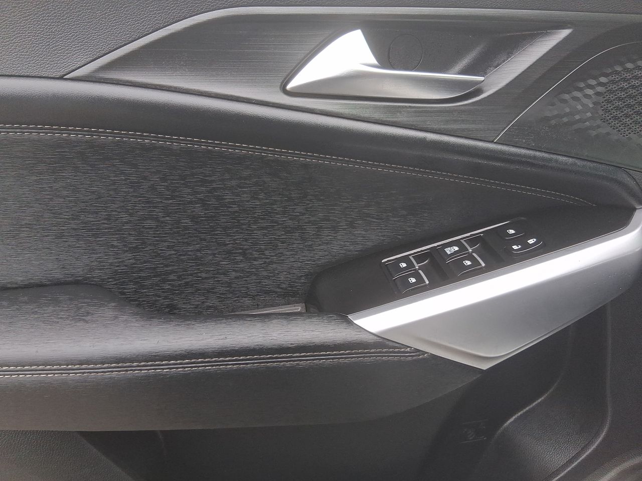 JAC Js8 — foto 16 de 30