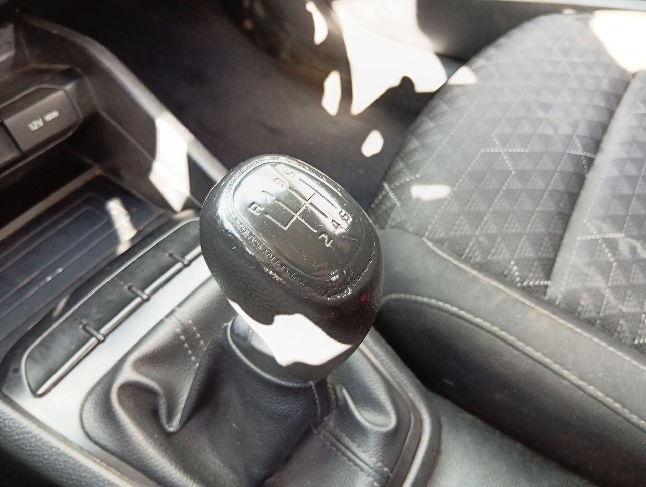 KIA Rio4 — foto 23 de 27