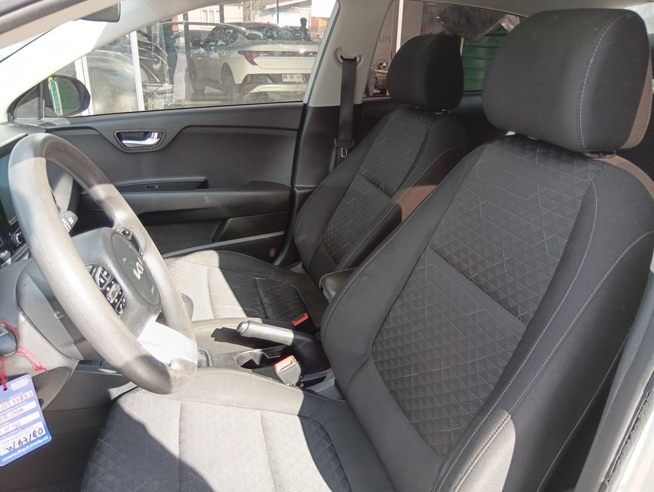 KIA Rio4 — foto 17 de 27