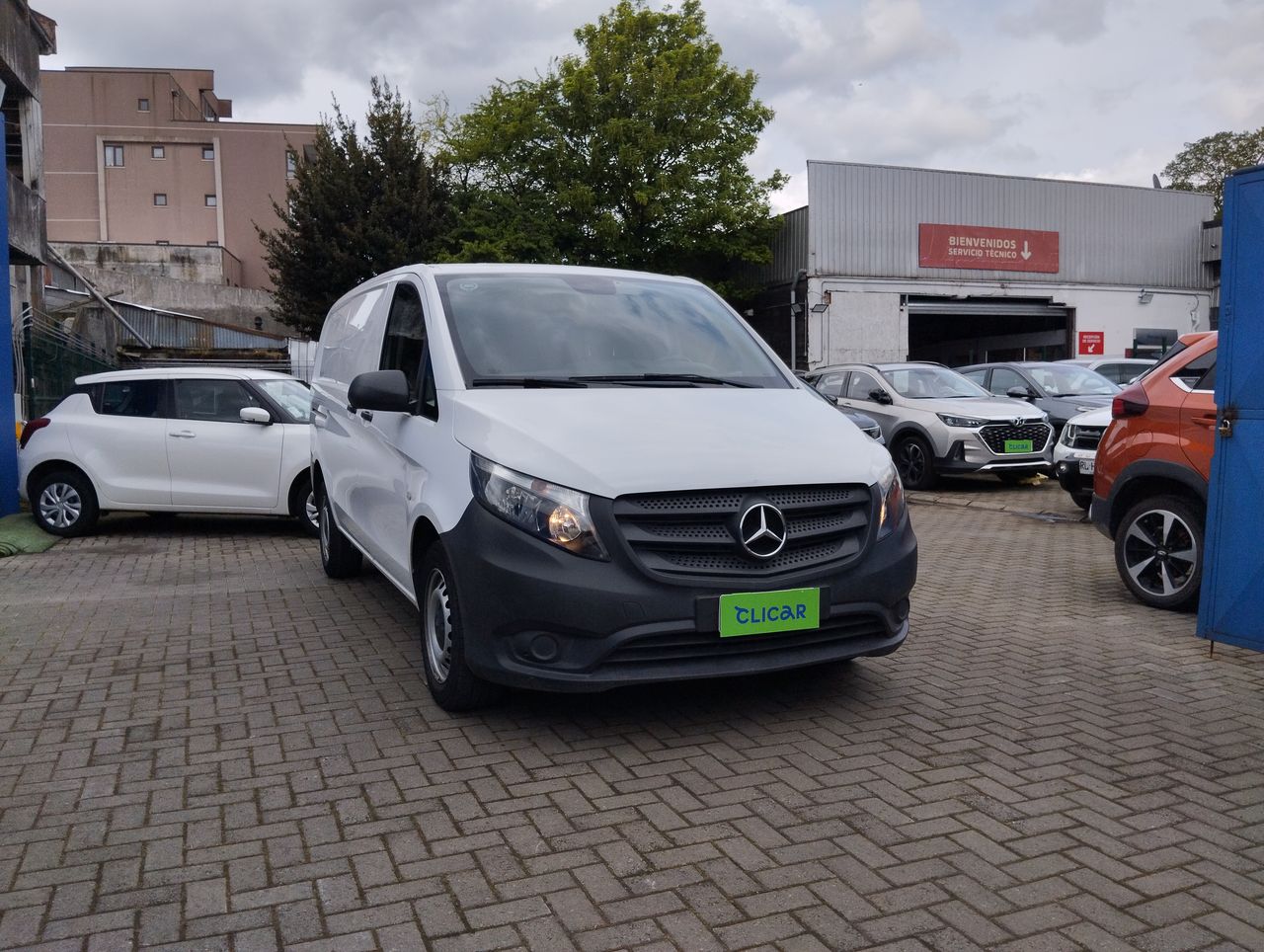 MERCEDES BENZ - 3