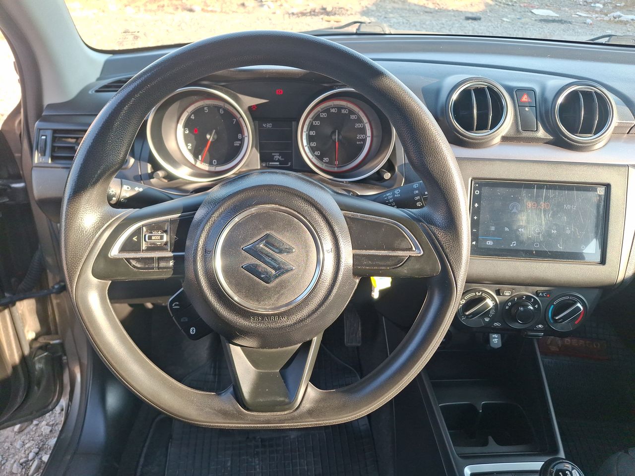 SUZUKI - 14