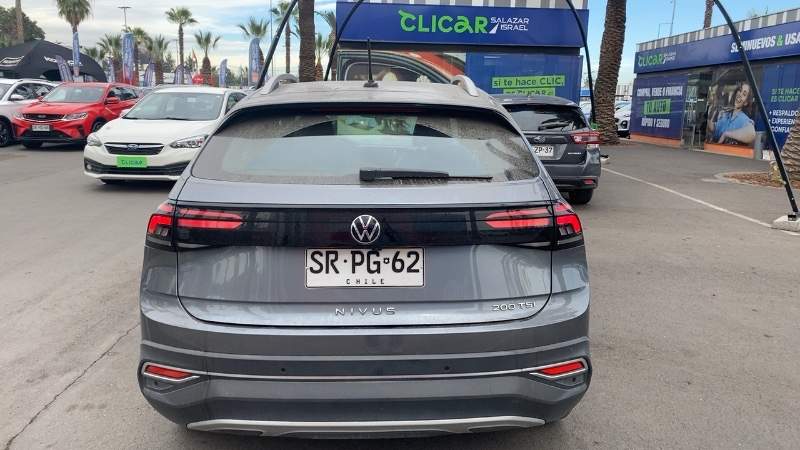 VOLKSWAGEN - 4