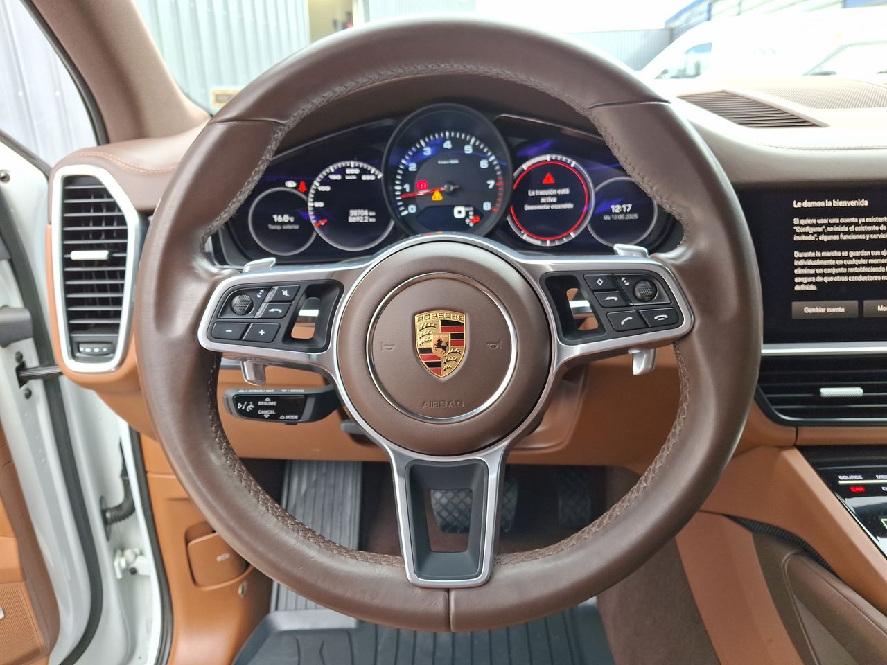 PORSCHE - 25