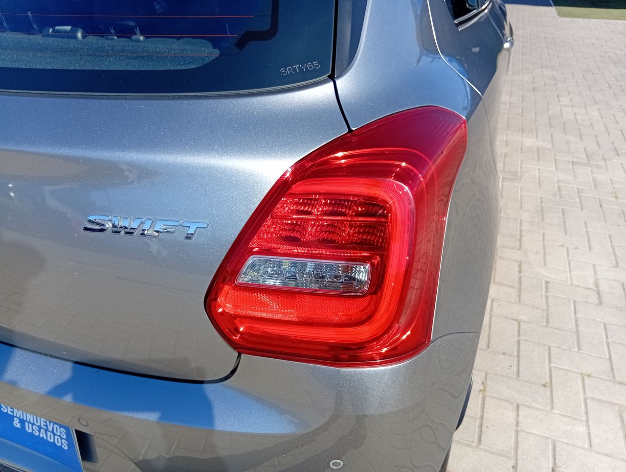 SUZUKI - 18