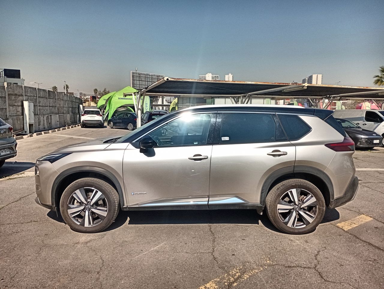 NISSAN - 4