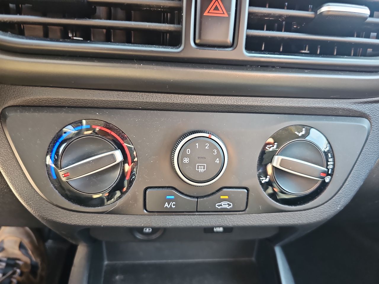 HYUNDAI - 29