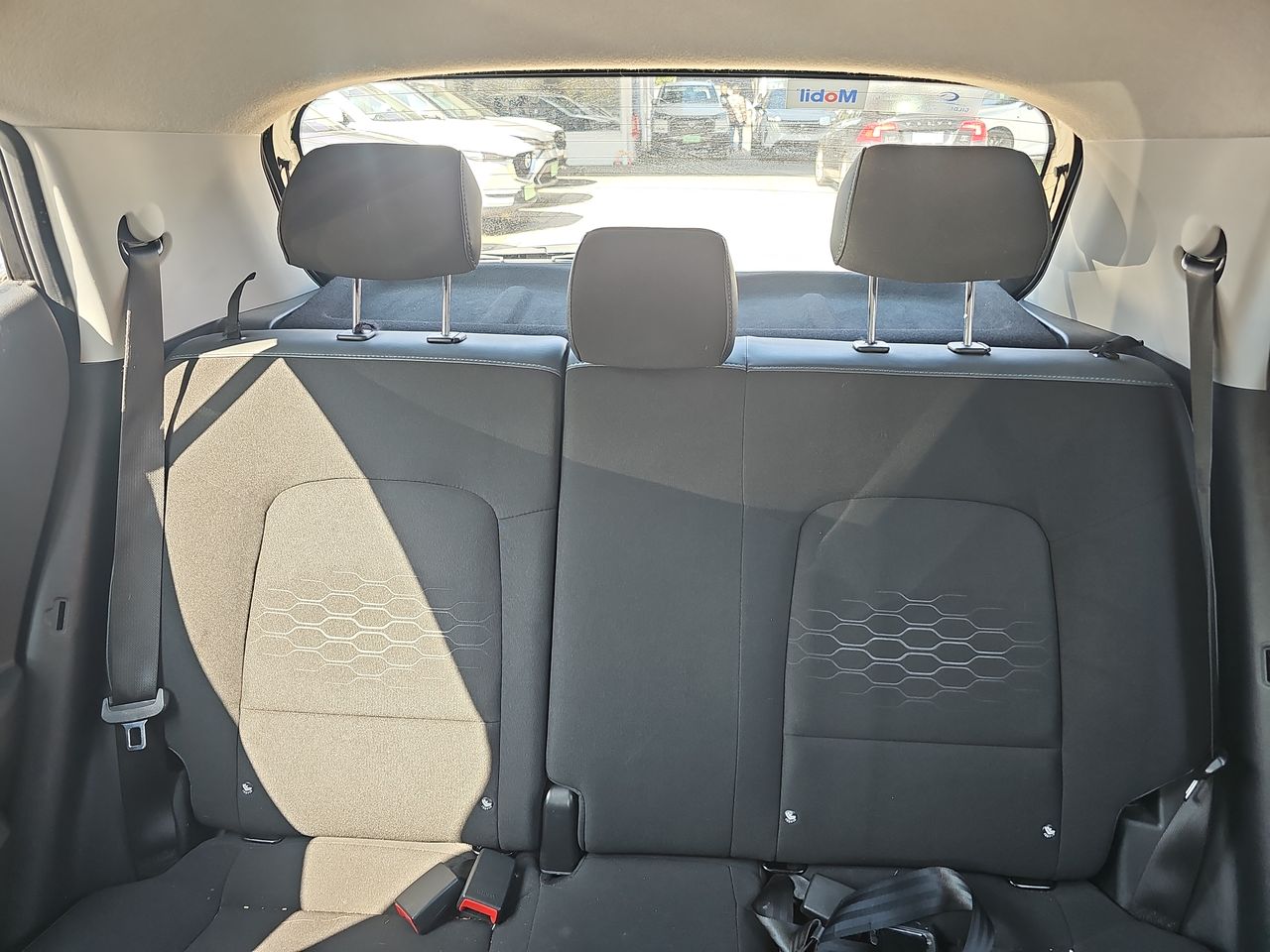 HYUNDAI - 33