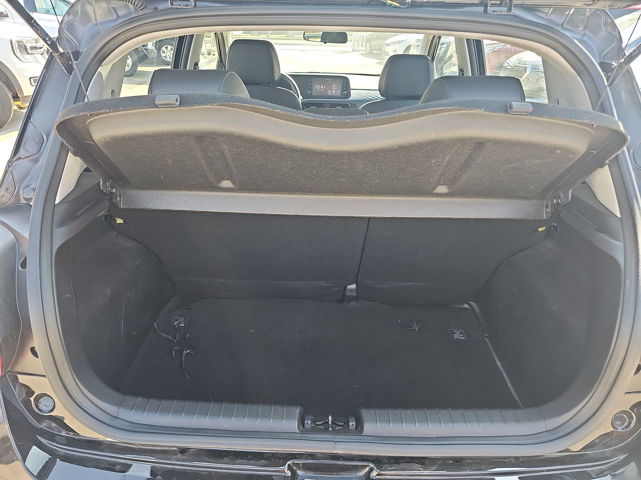 HYUNDAI - 21