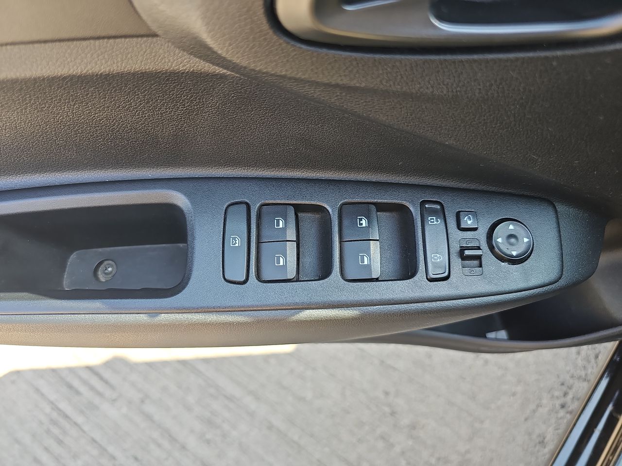 HYUNDAI - 22