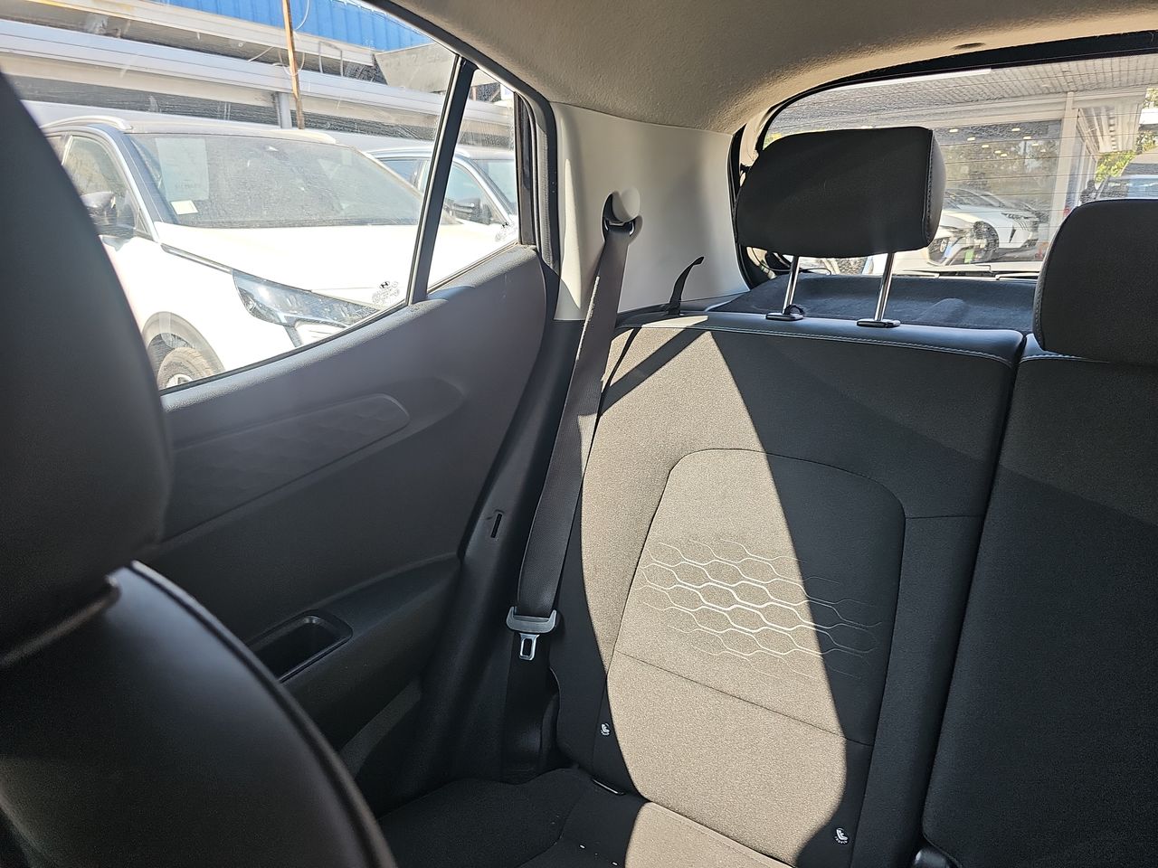HYUNDAI - 15