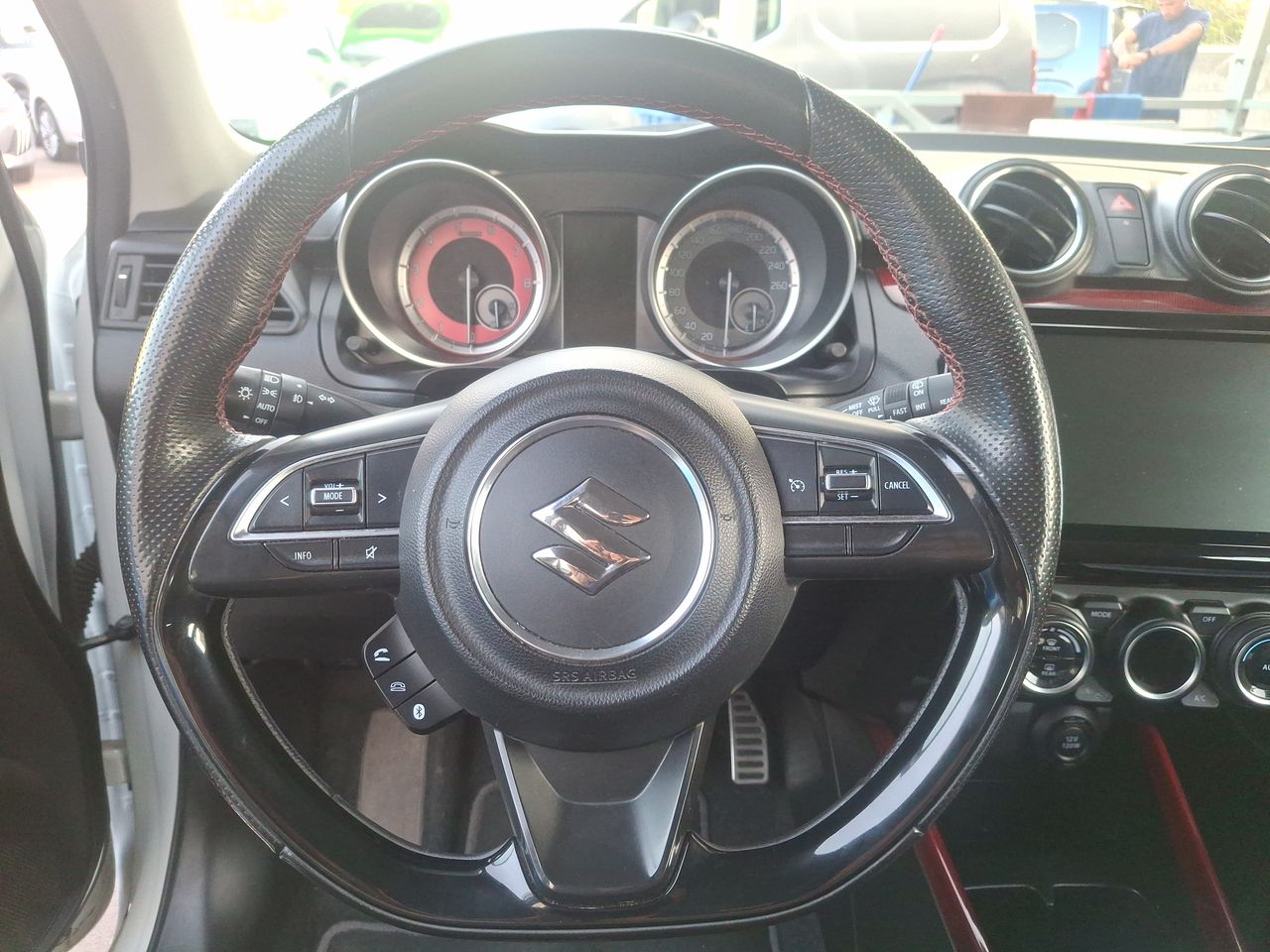 SUZUKI - 24