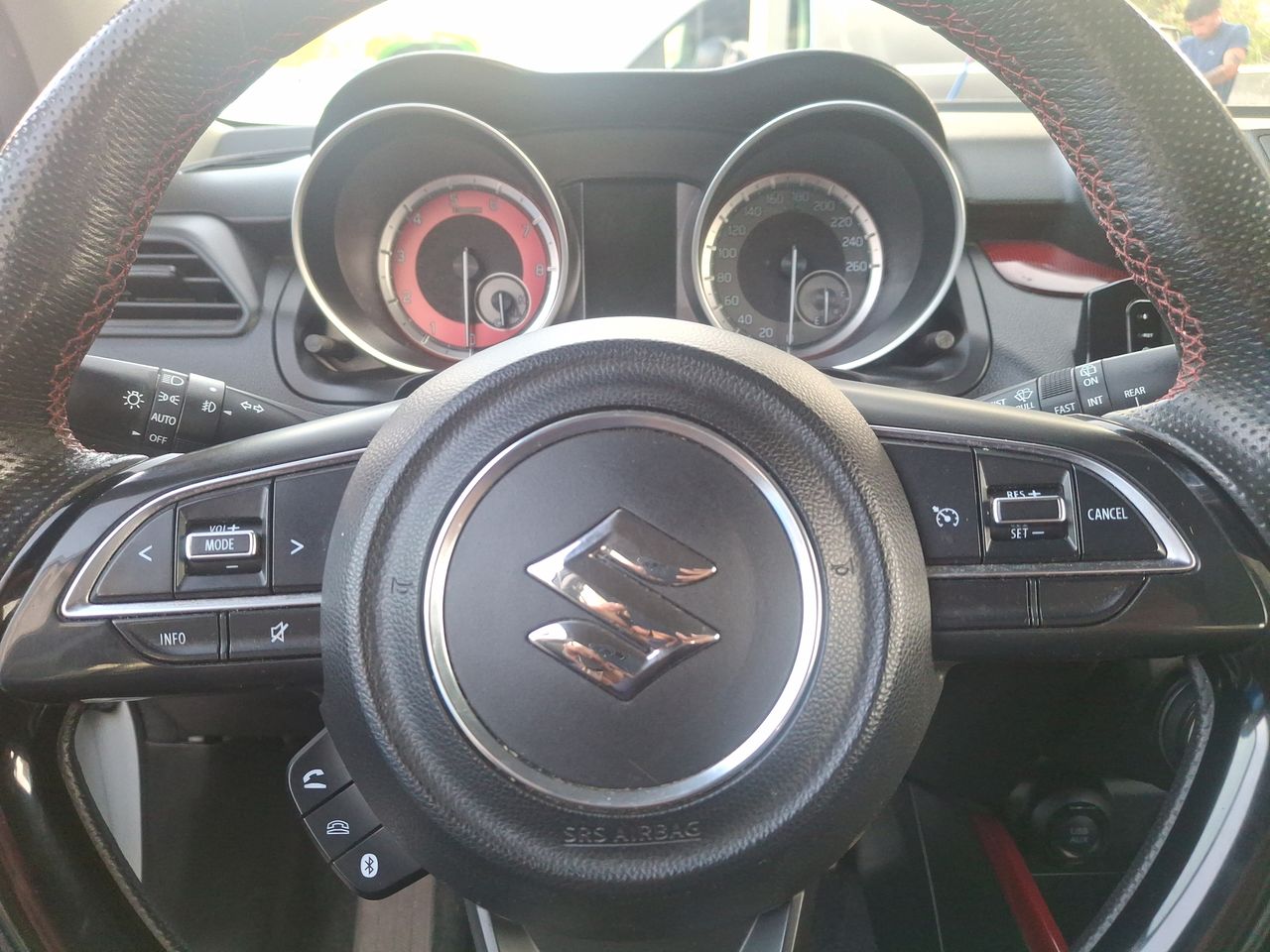 SUZUKI - 25