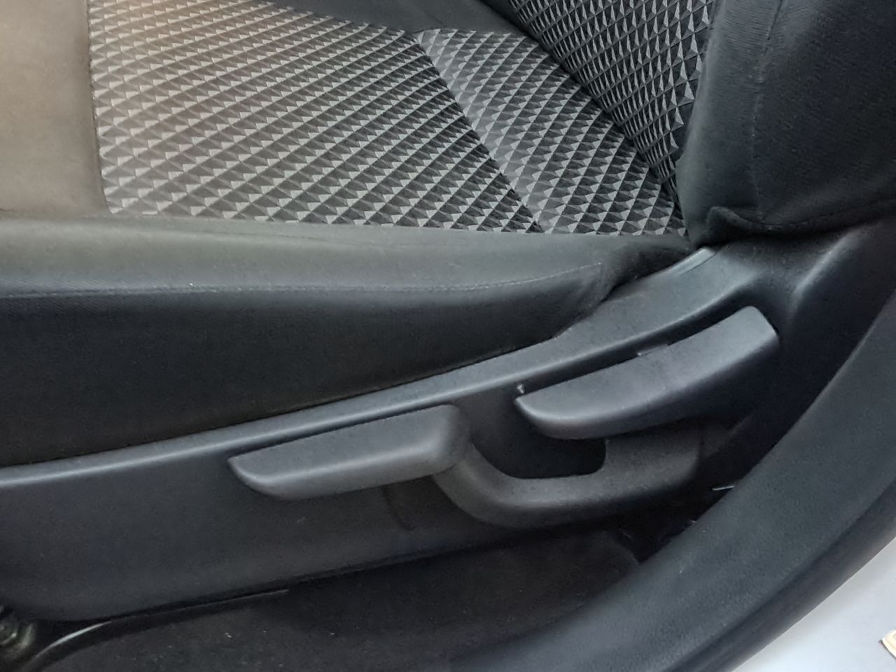 NISSAN - 20