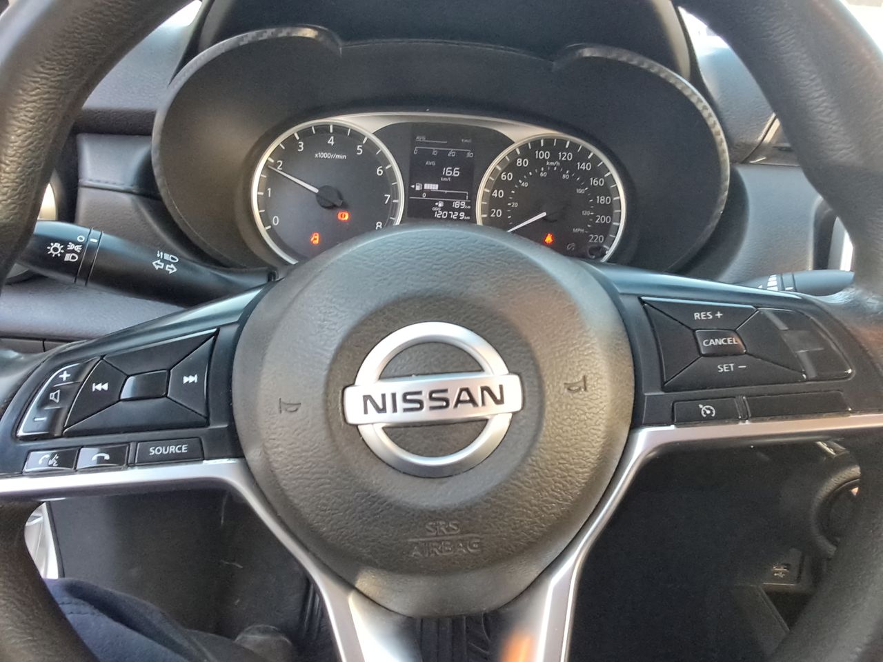 NISSAN - 23