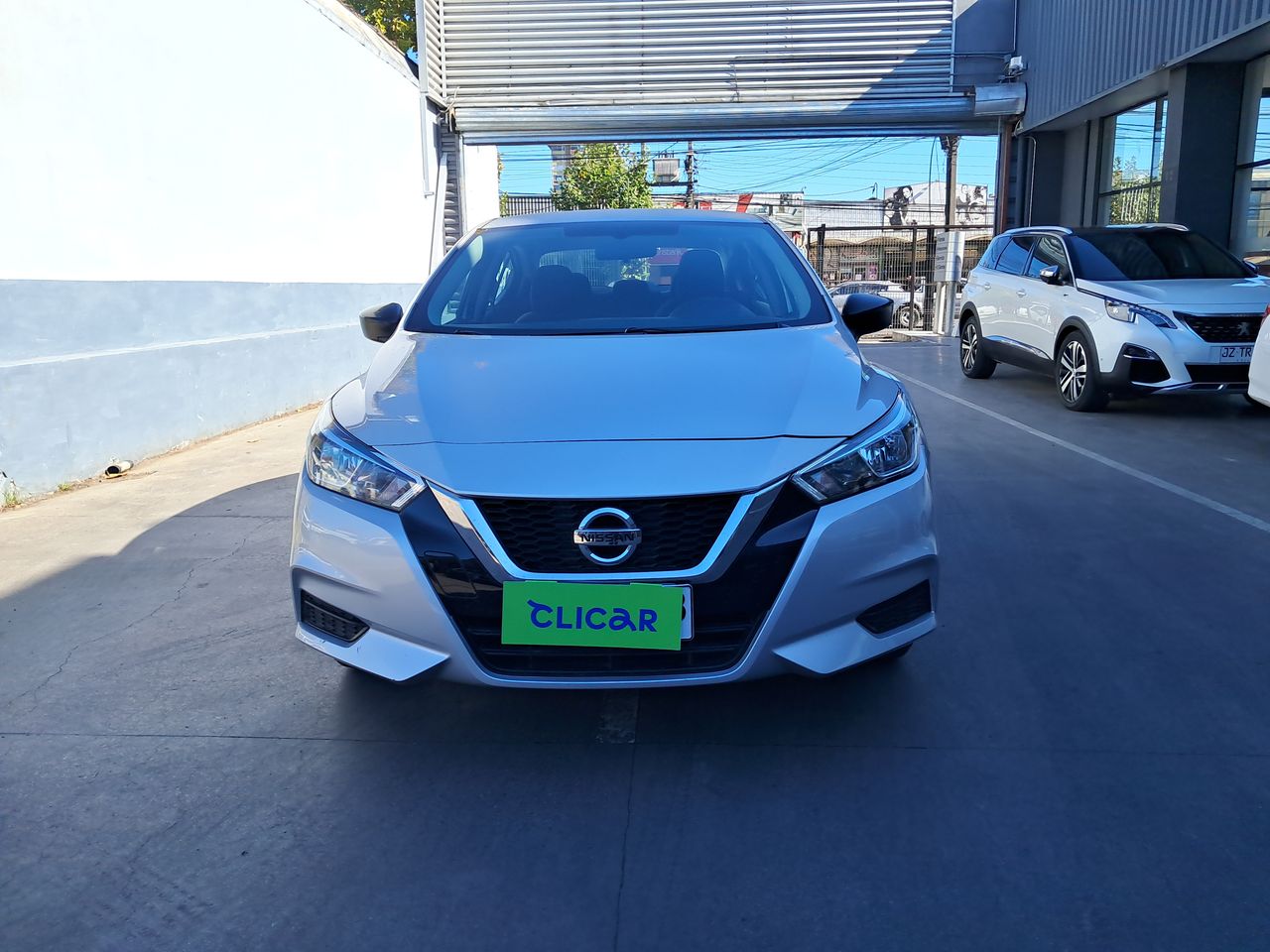 NISSAN - 2
