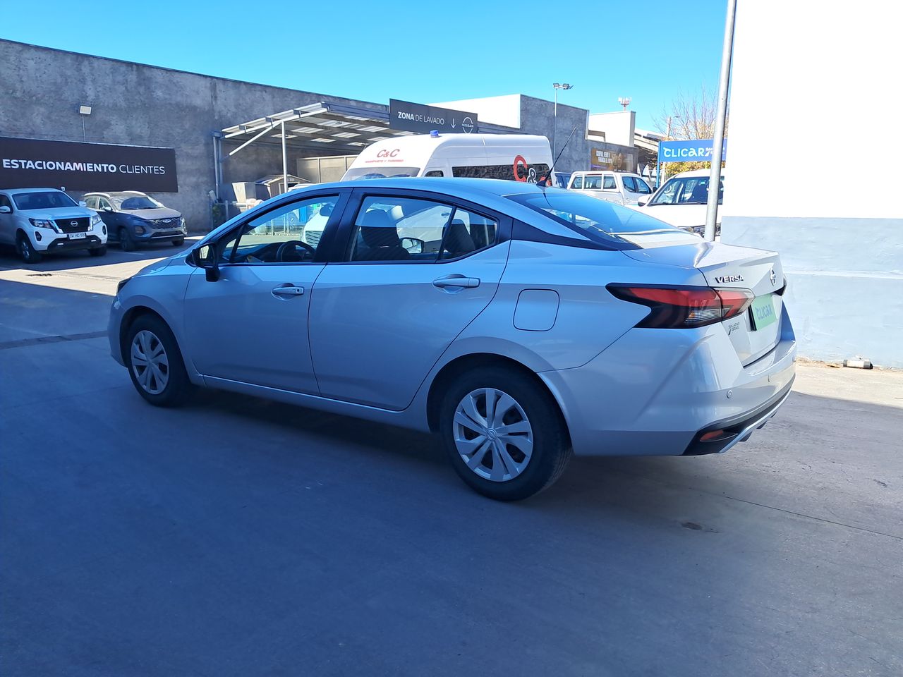NISSAN - 5