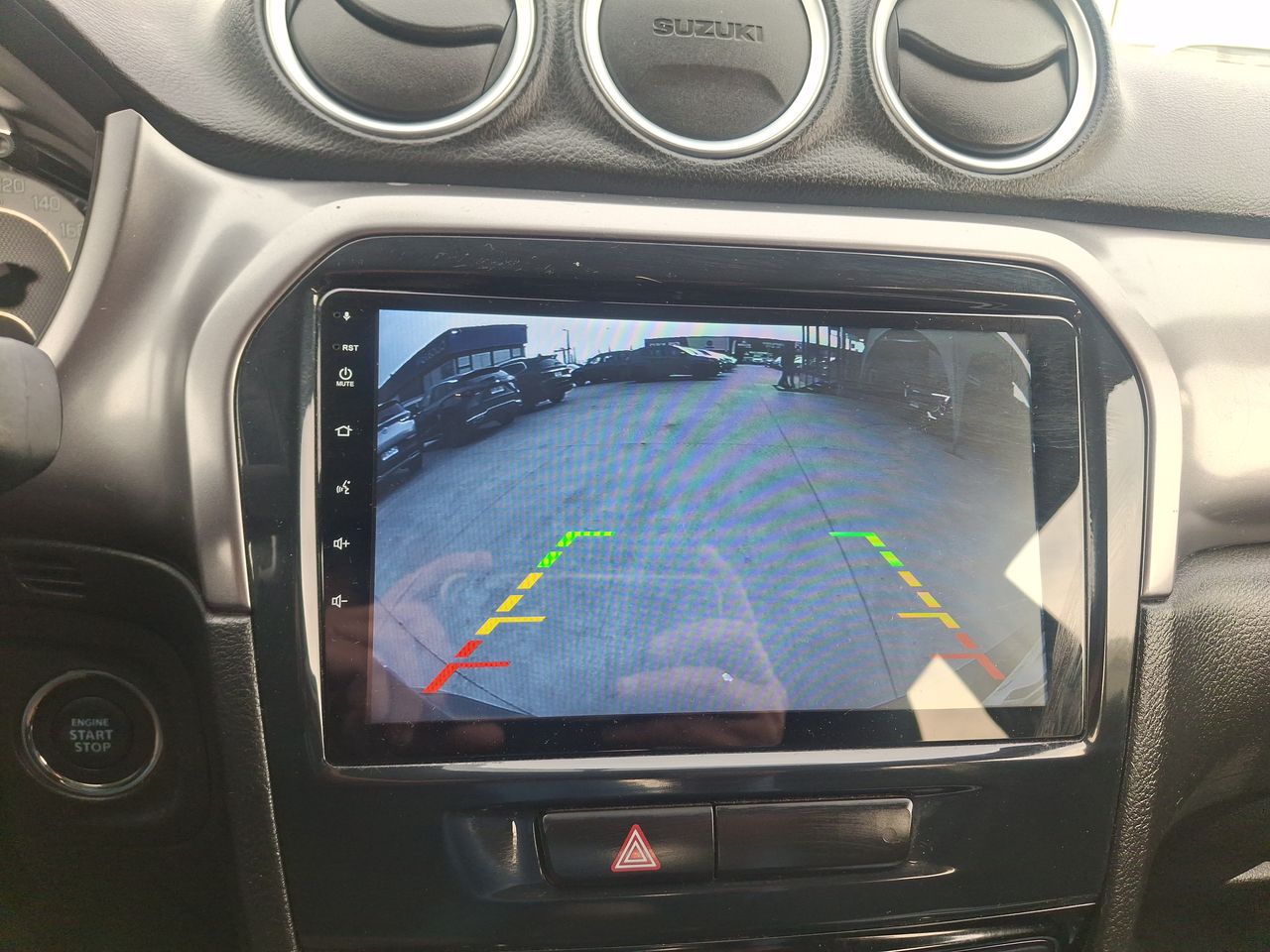Suzuki Vitara — foto 28 de 31