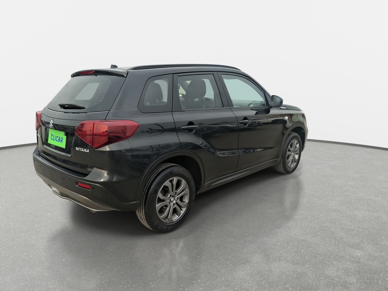 Suzuki Vitara — foto 8 de 31