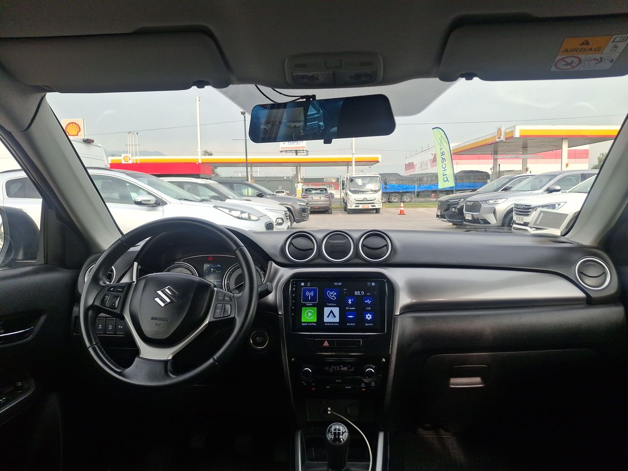 Suzuki Vitara — foto 10 de 31