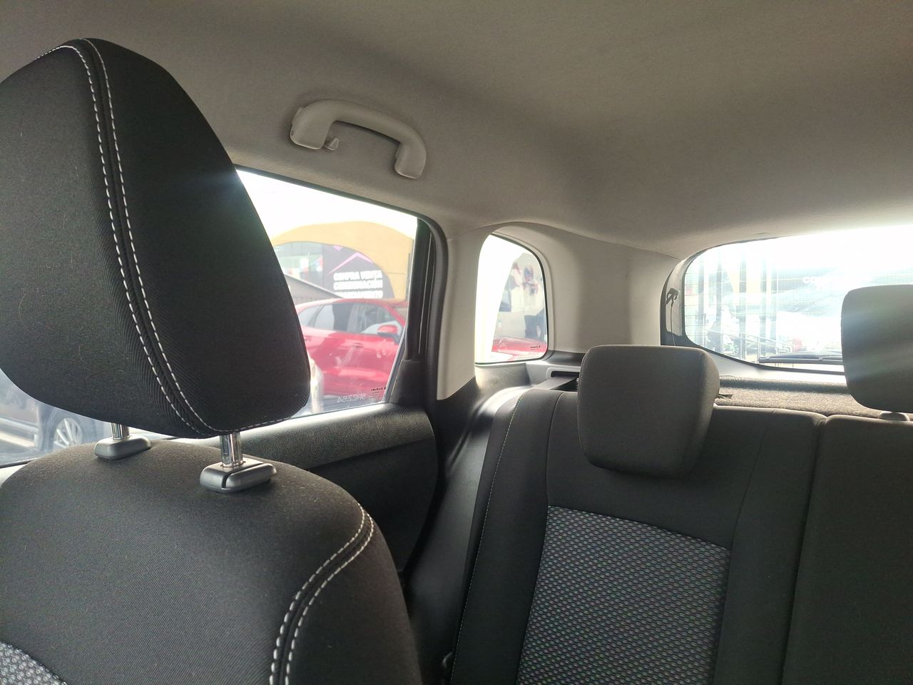 Suzuki Vitara — foto 13 de 31