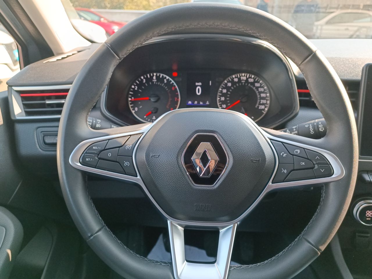 RENAULT - 26