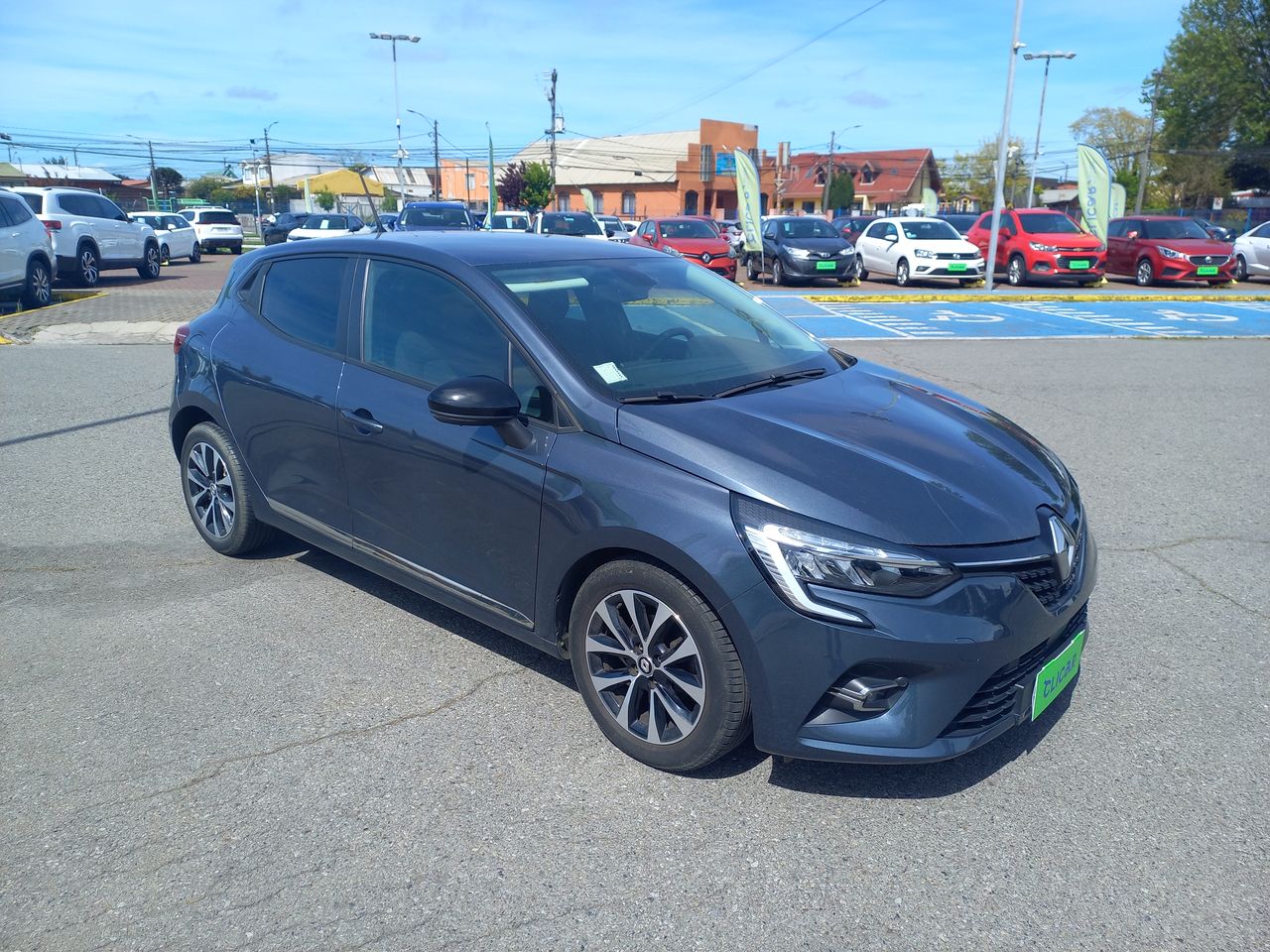RENAULT - 1