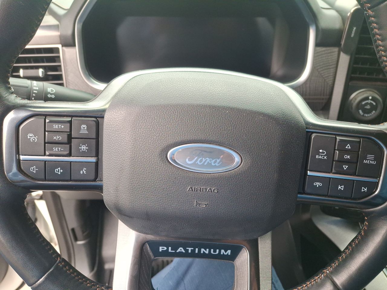 Ford F-150 — foto 19 de 29