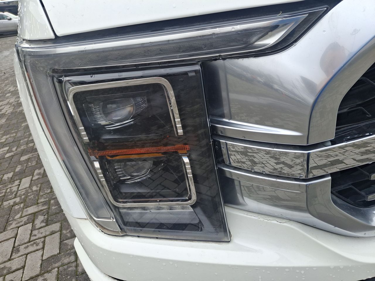 Ford F-150 — foto 11 de 29