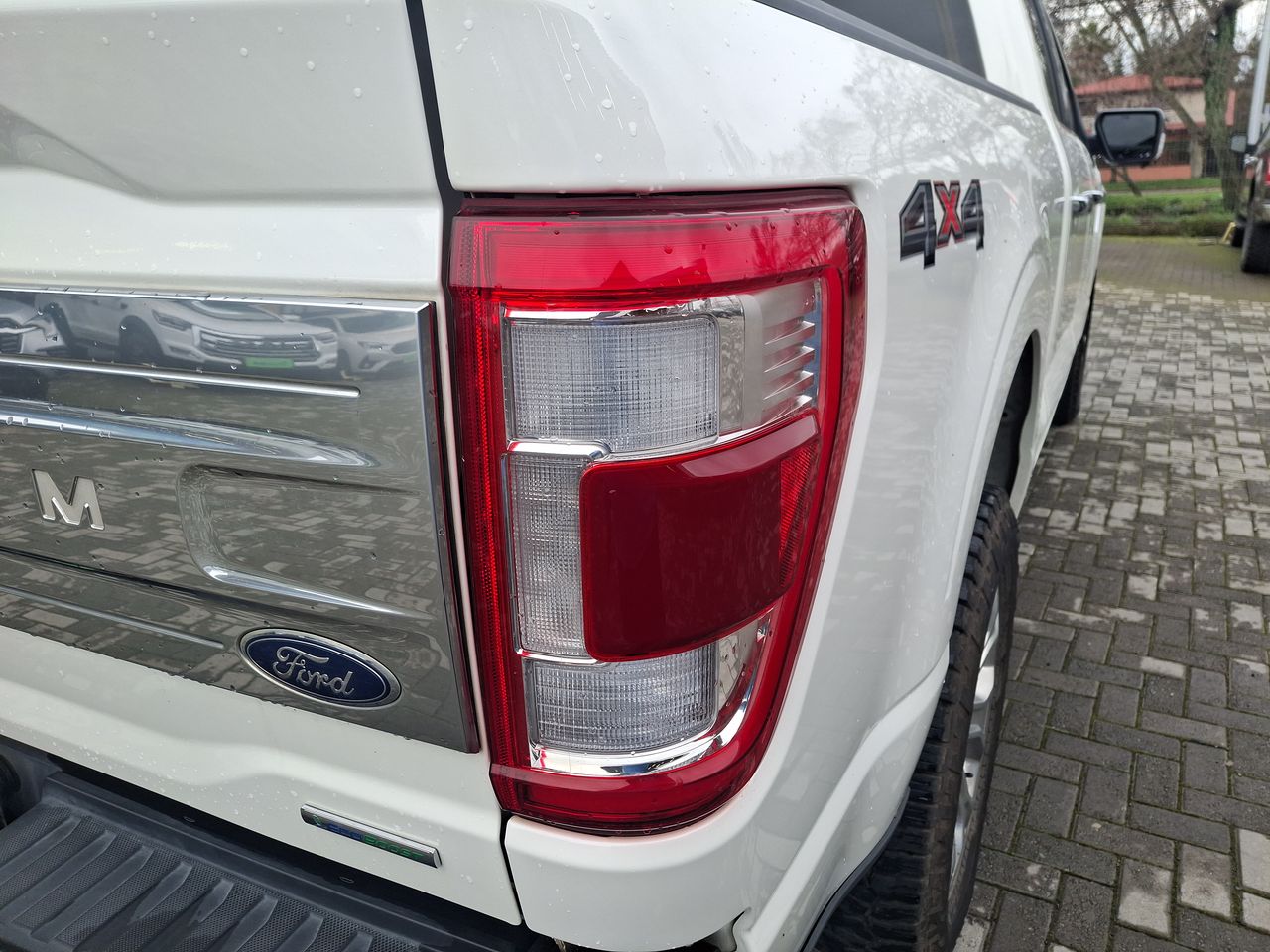 Ford F-150 — foto 13 de 29