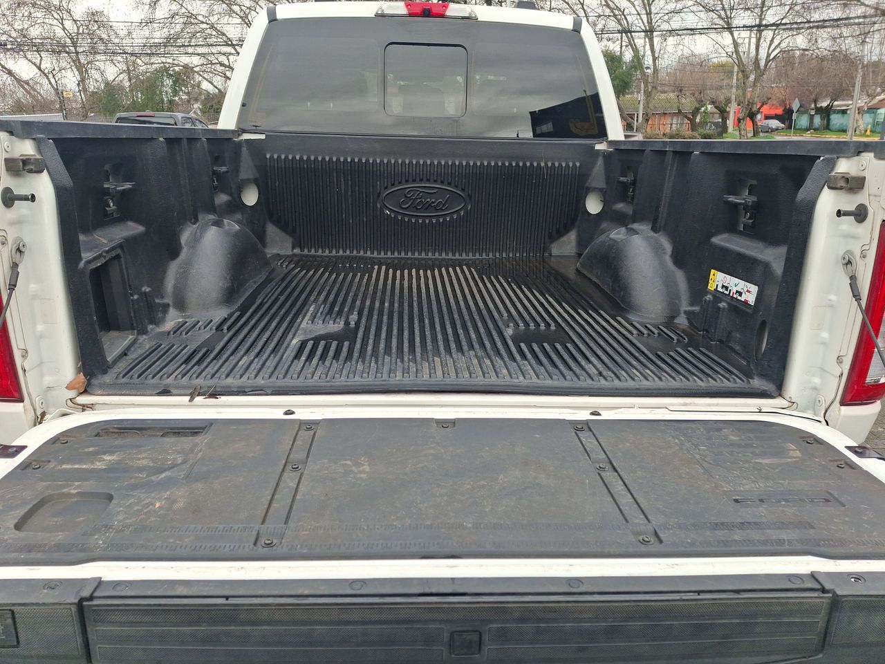 Ford F-150 — foto 14 de 29