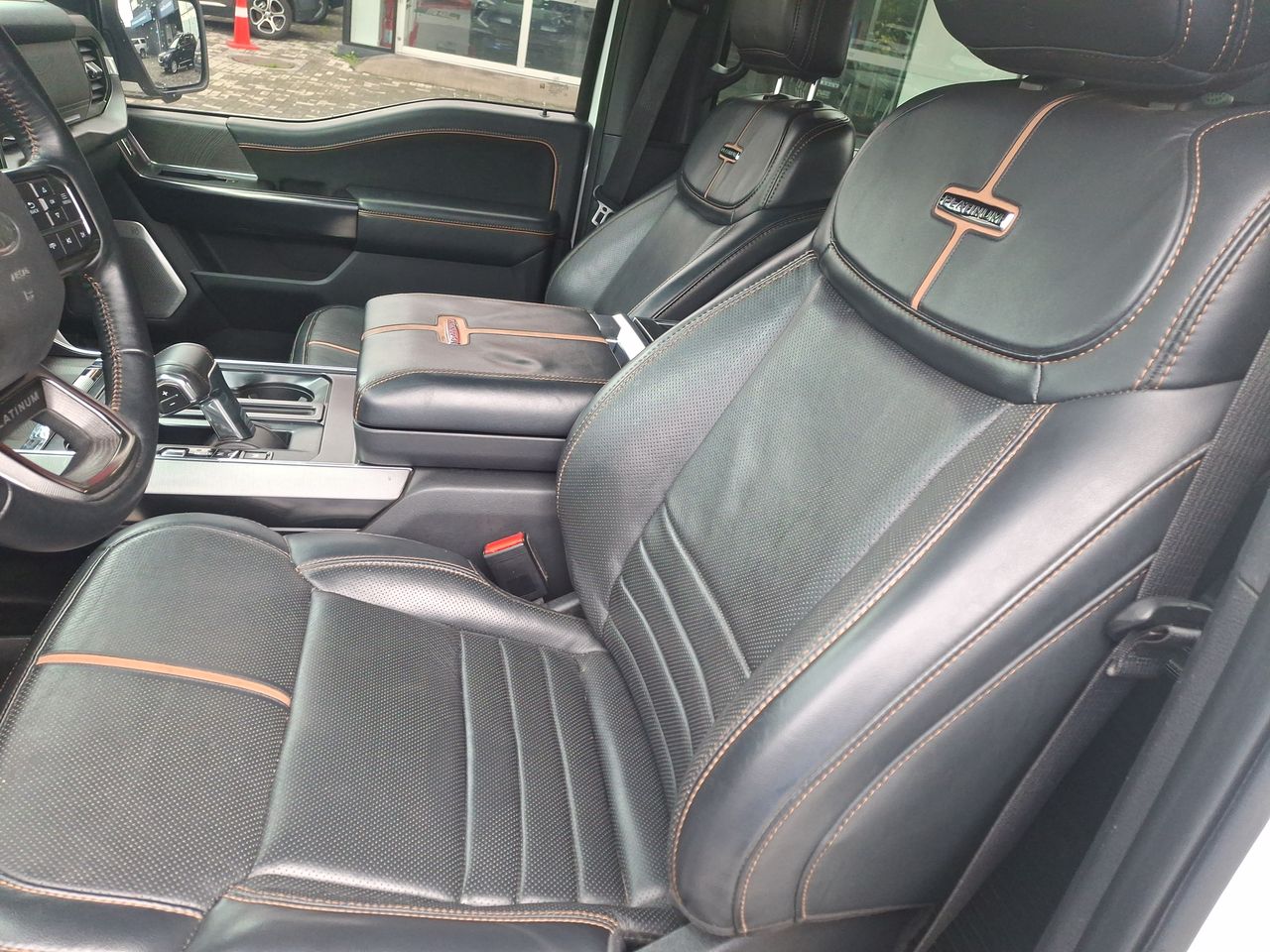 Ford F-150 — foto 17 de 29