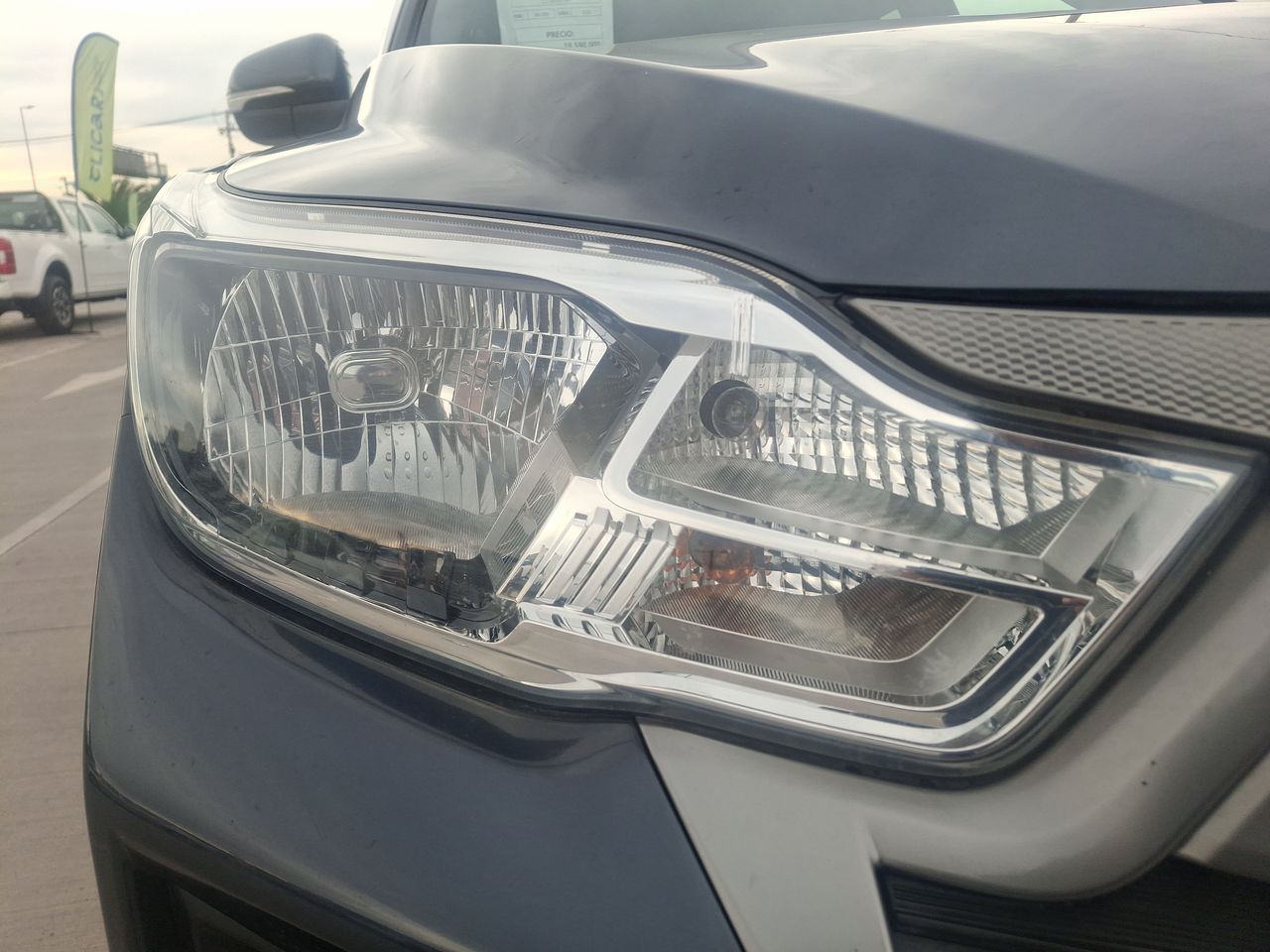 SSANGYONG - 18