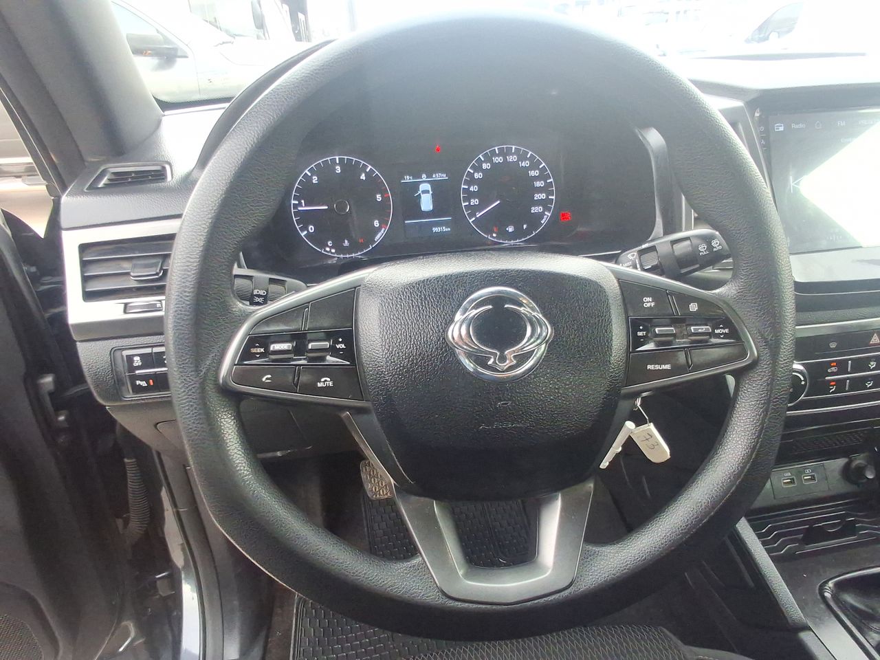 SSANGYONG - 23