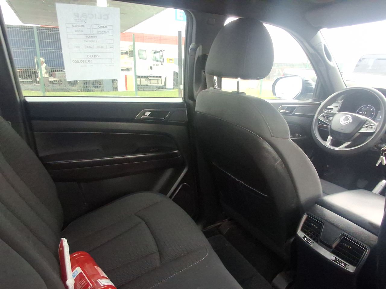 SSANGYONG - 15