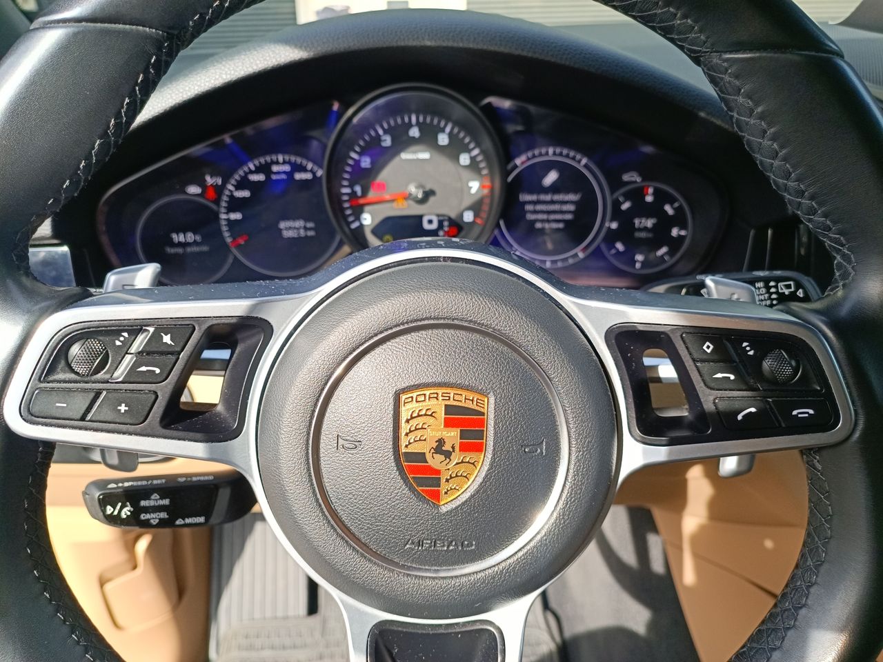 PORSCHE - 26