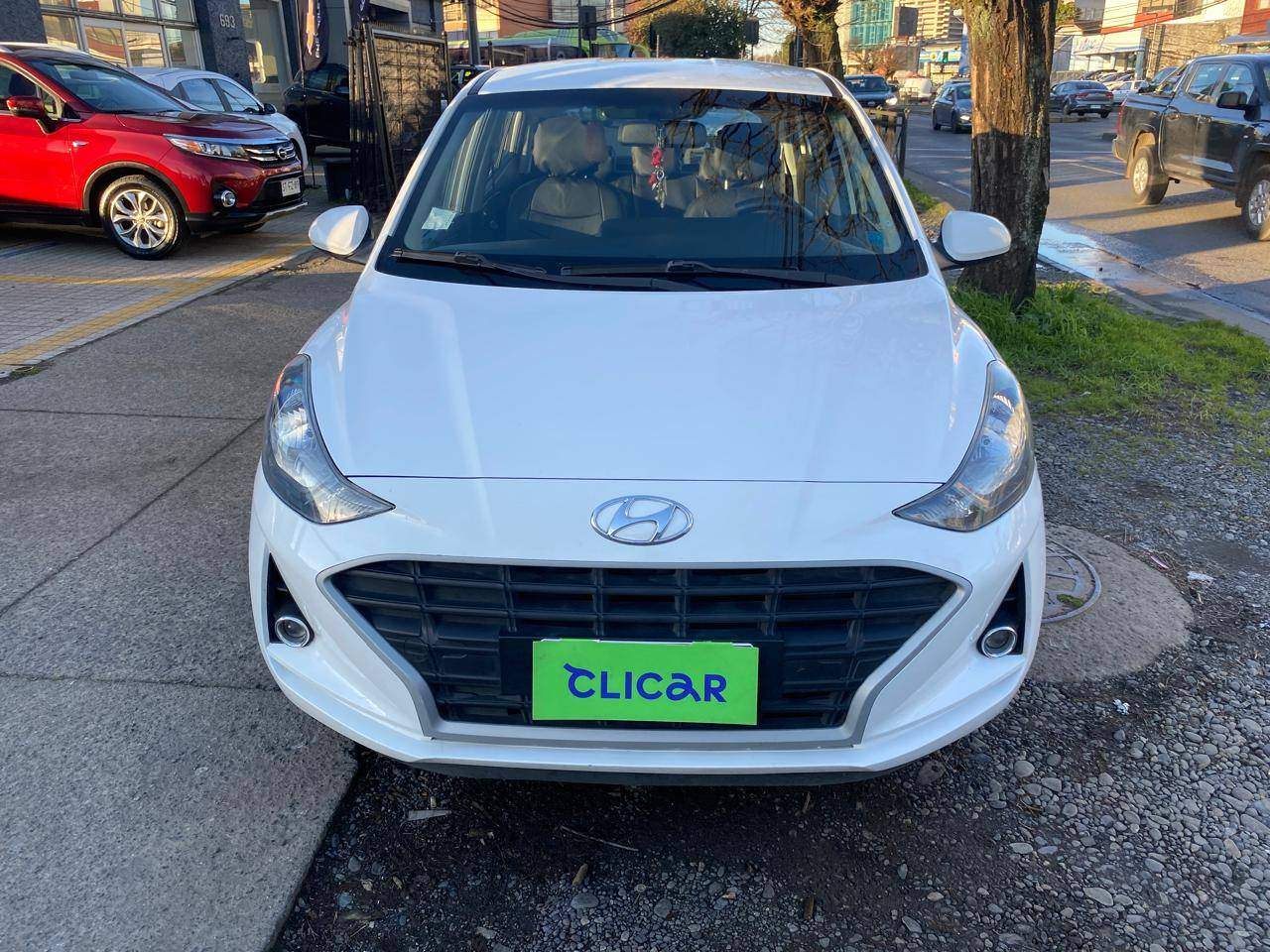 HYUNDAI - 2