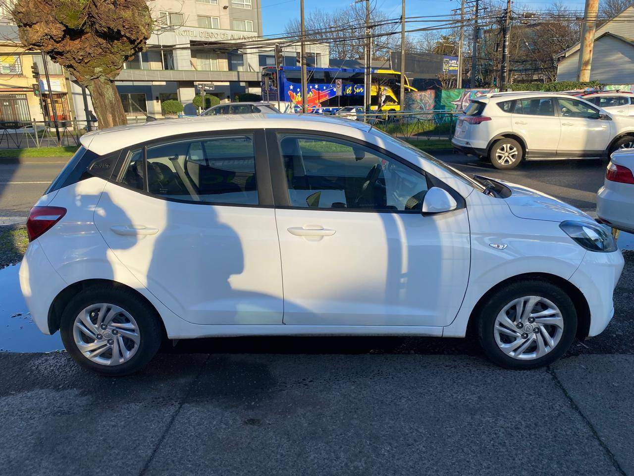 HYUNDAI - 3