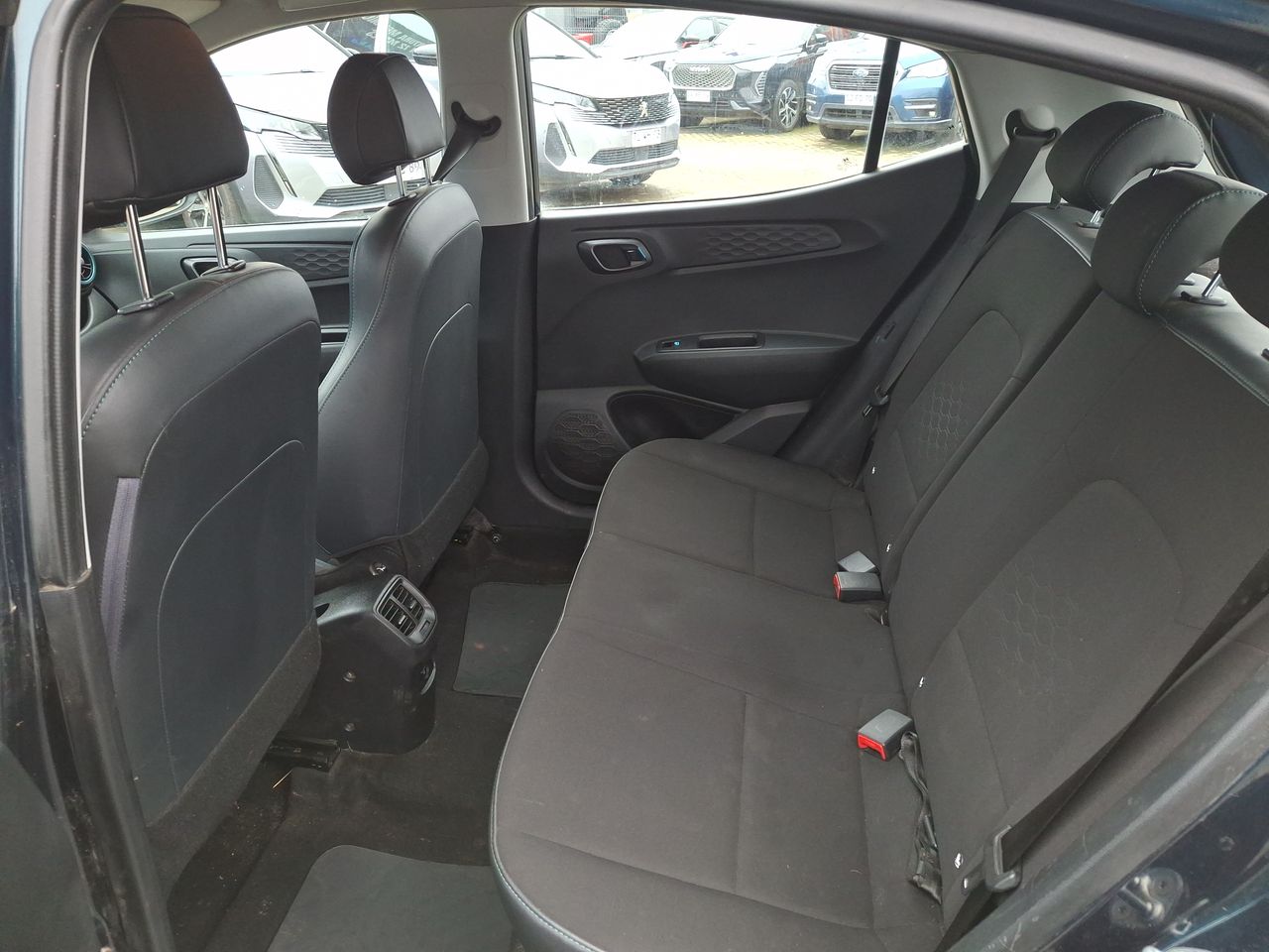HYUNDAI - 2