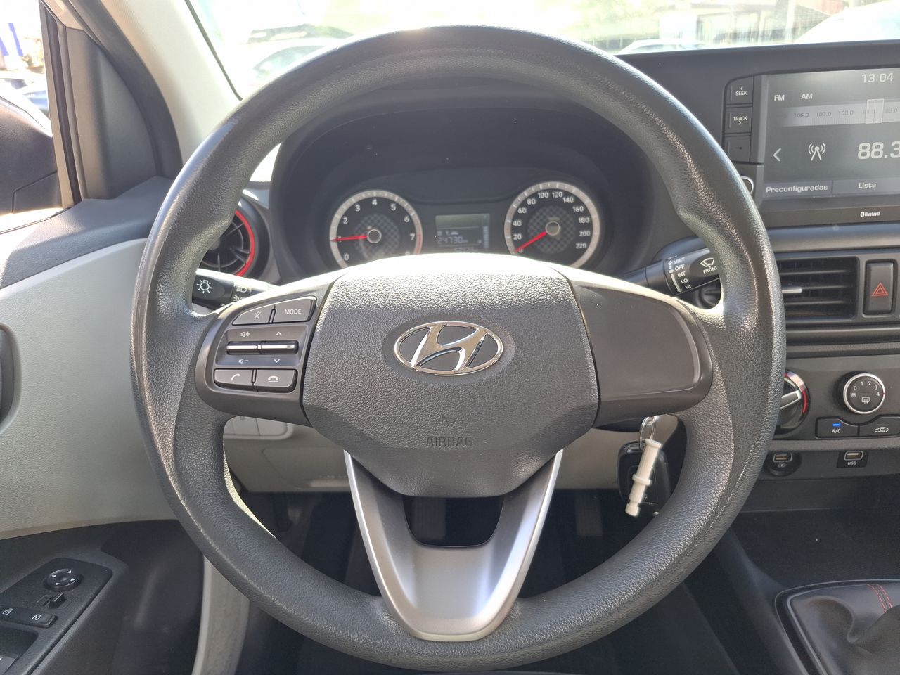 HYUNDAI - 25