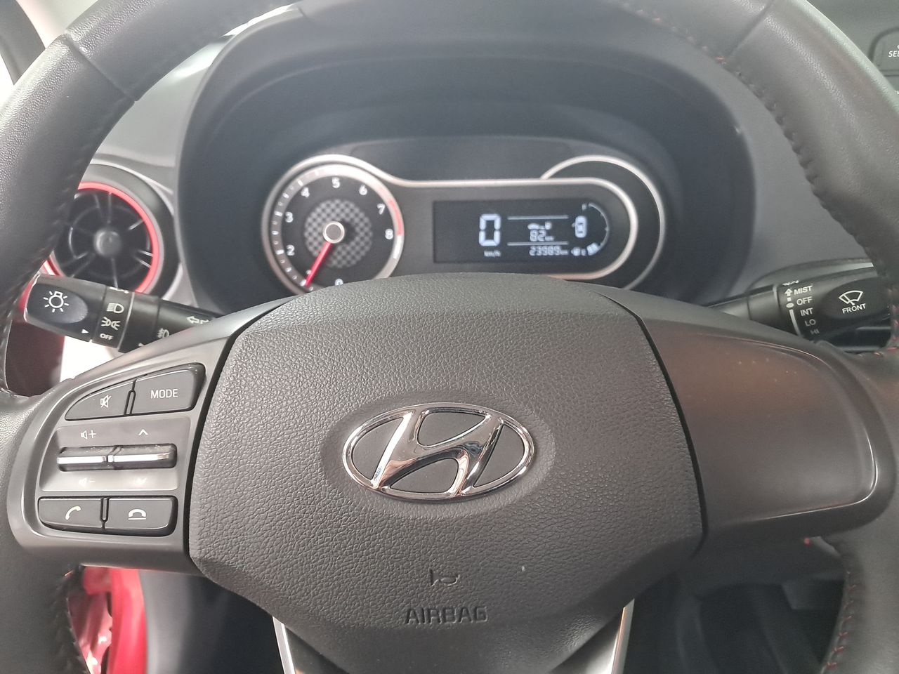 HYUNDAI - 25