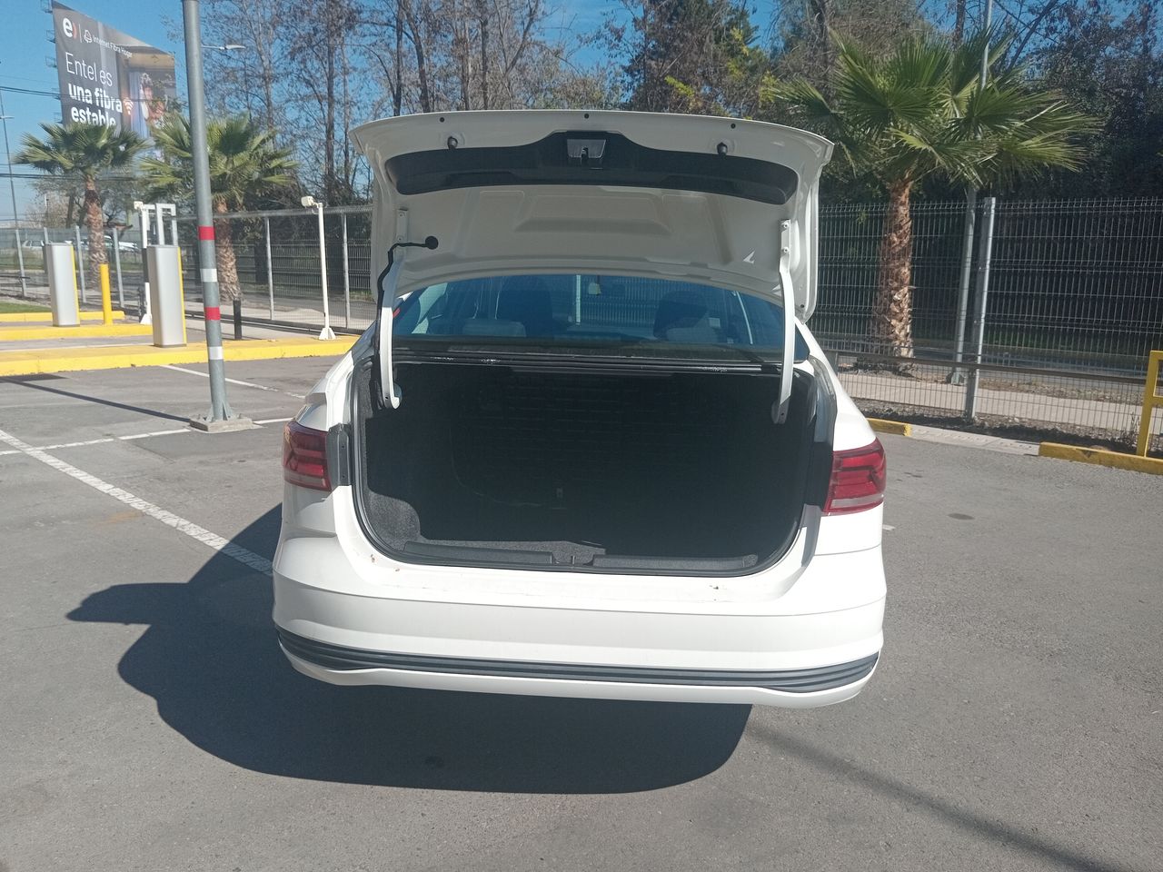 VOLKSWAGEN - 20