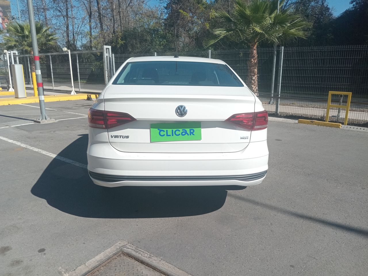 VOLKSWAGEN - 6